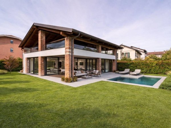 casa indipendente in vendita a Nichelino