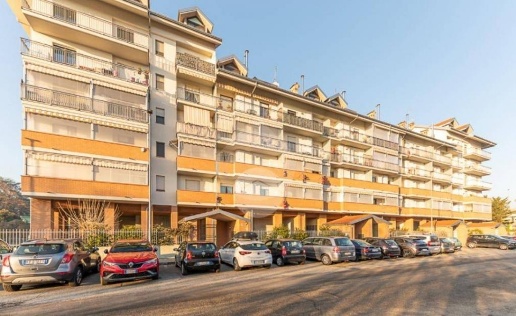 appartamento in vendita a Nichelino in zona Crociera