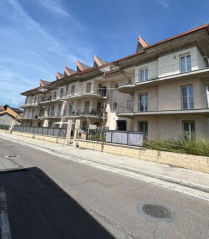 negozio in vendita a Nichelino