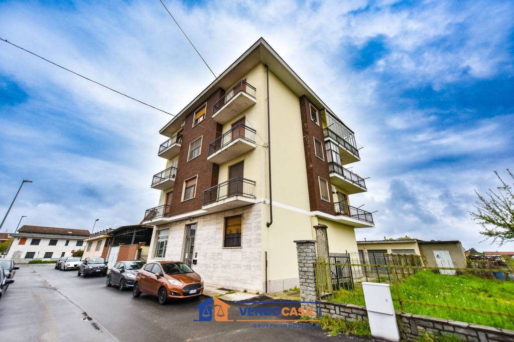 appartamento in vendita a Nichelino in zona Crociera