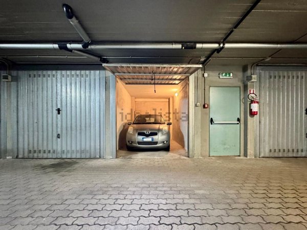 negozio in vendita a Nichelino