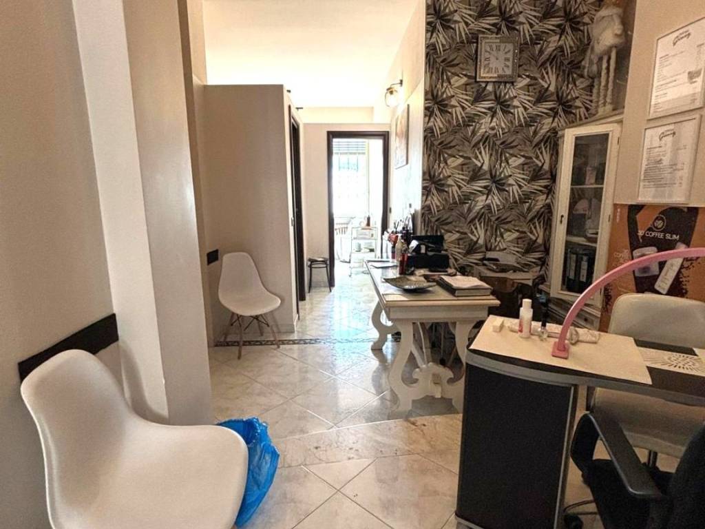 negozio in vendita a Nichelino