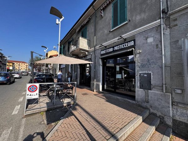 negozio in vendita a Nichelino