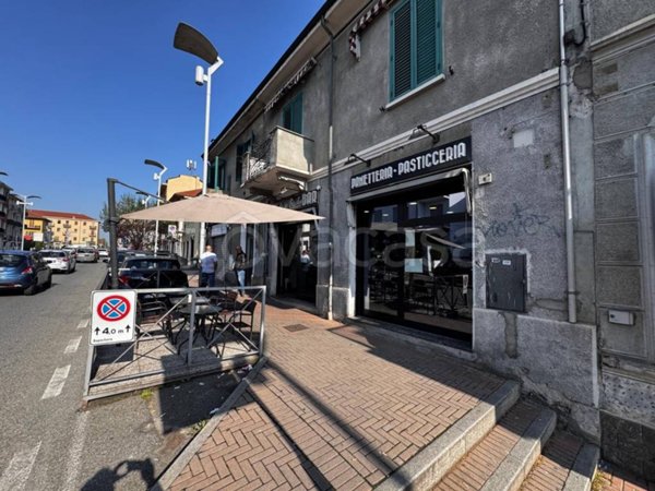 negozio in vendita a Nichelino