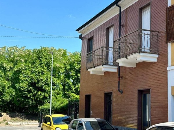 casa indipendente in vendita a Nichelino