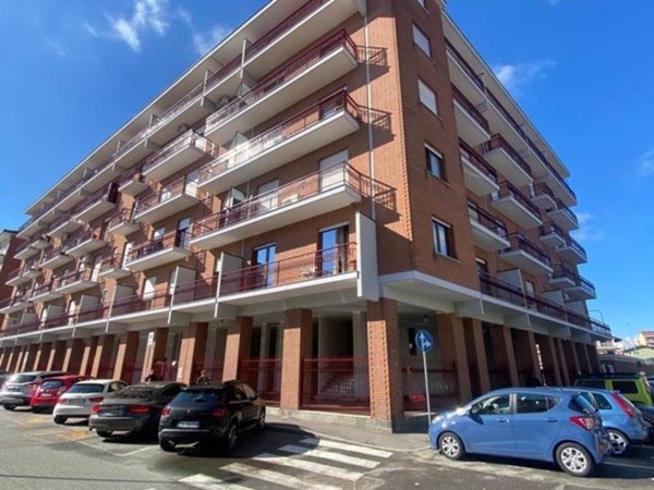 appartamento in vendita a Nichelino in zona Crociera