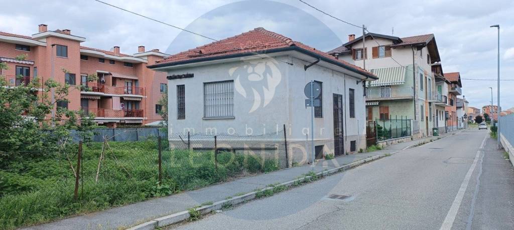 casa indipendente in vendita a Nichelino