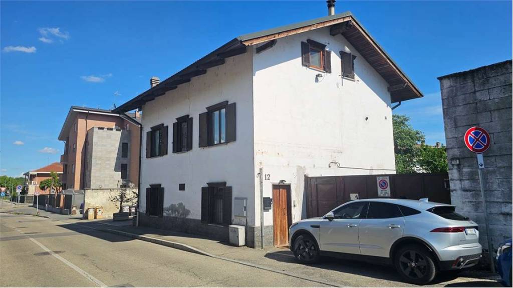 casa indipendente in vendita a Nichelino