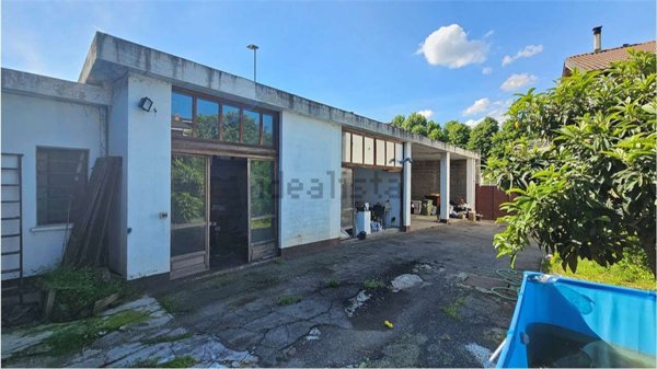casa indipendente in vendita a Nichelino