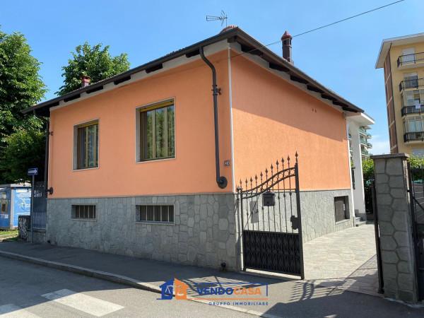 casa indipendente in vendita a Nichelino