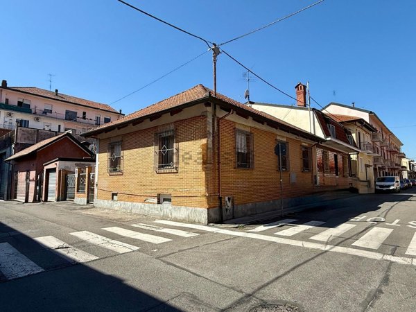 casa indipendente in vendita a Nichelino