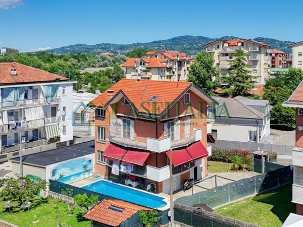 casa indipendente in vendita a Nichelino