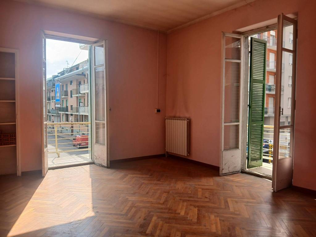 appartamento in vendita a Nichelino in zona Crociera
