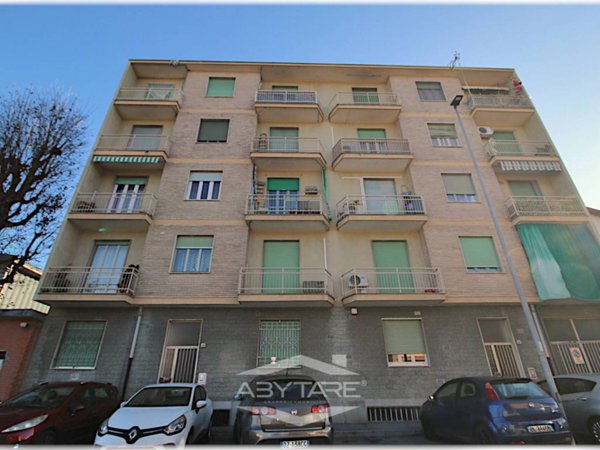 appartamento in vendita a Nichelino in zona Crociera