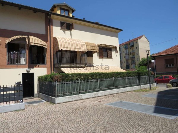appartamento in vendita a Nichelino in zona Crociera