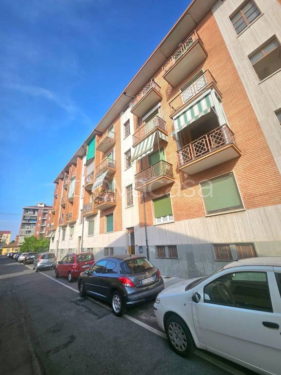 appartamento in vendita a Nichelino in zona Crociera