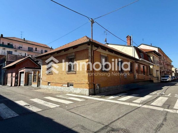 casa indipendente in vendita a Nichelino