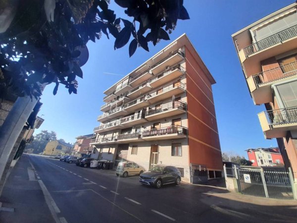 ufficio in vendita a Nichelino in zona Crociera