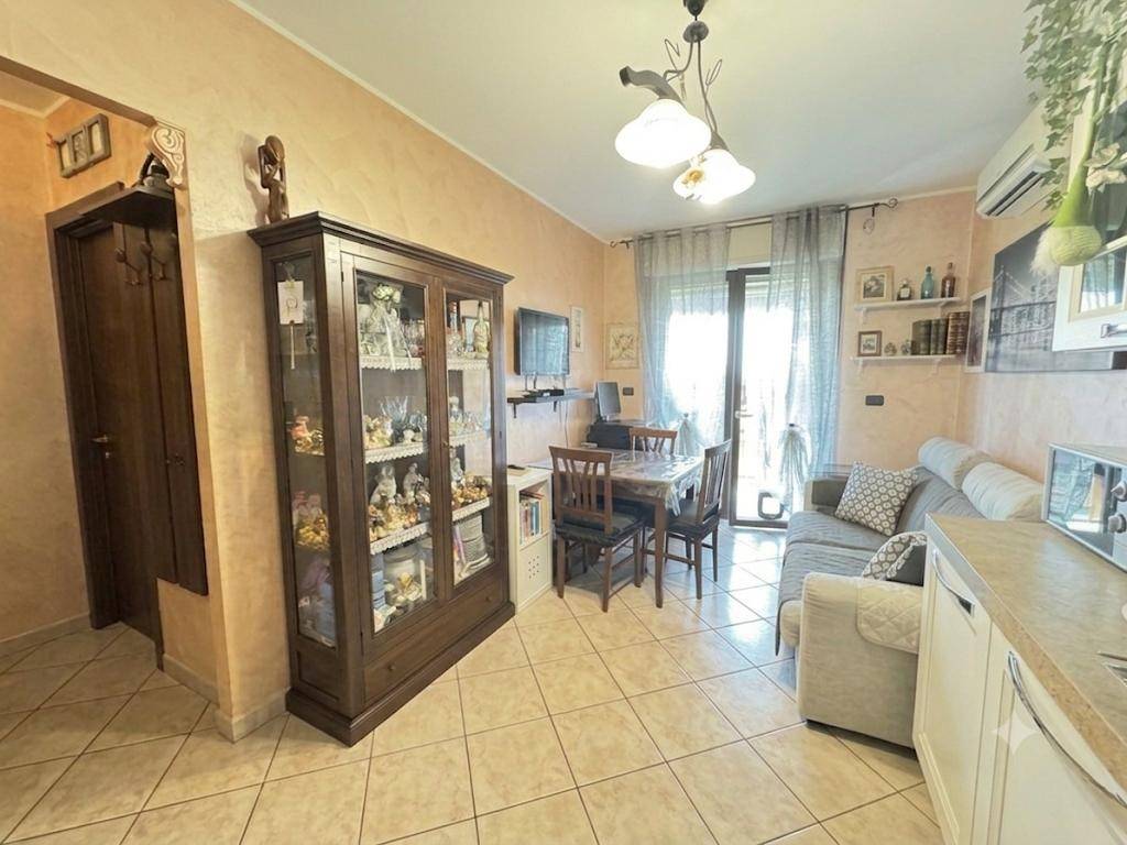 appartamento in vendita a Nichelino in zona Crociera