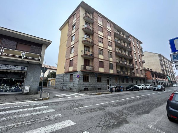 appartamento in vendita a Nichelino in zona Crociera
