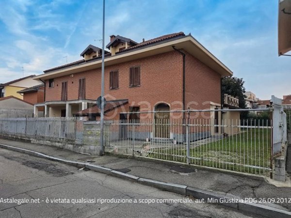 casa indipendente in vendita a Nichelino