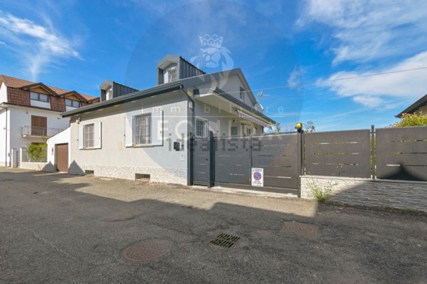 casa indipendente in vendita a Nichelino