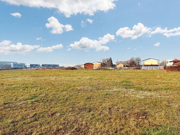 terreno in vendita a Nichelino