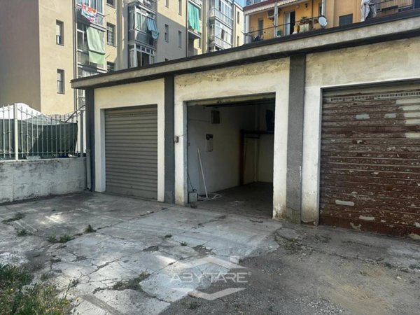 box auto in vendita a Nichelino