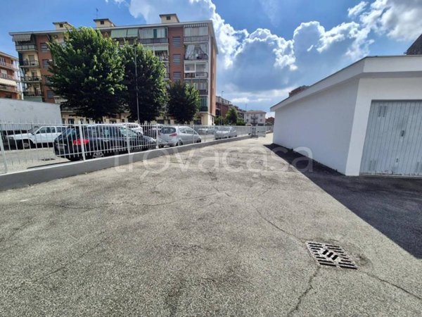 box auto in vendita a Nichelino in zona Crociera