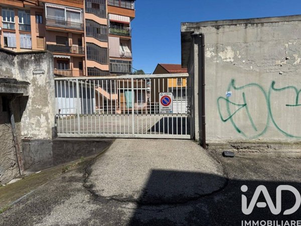 box auto in vendita a Nichelino in zona Crociera