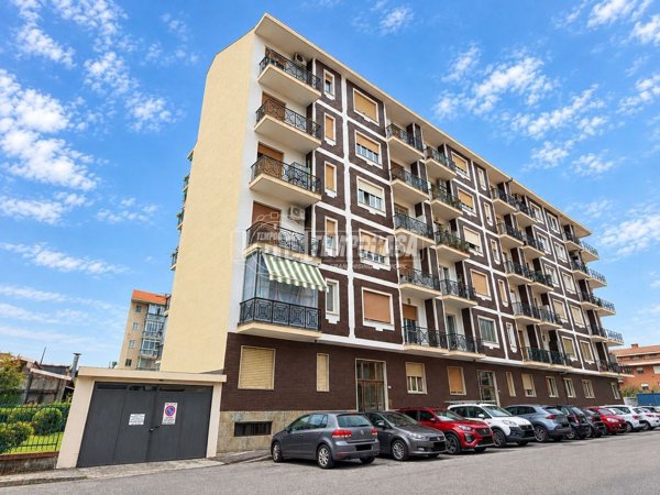 appartamento in vendita a Nichelino in zona Crociera