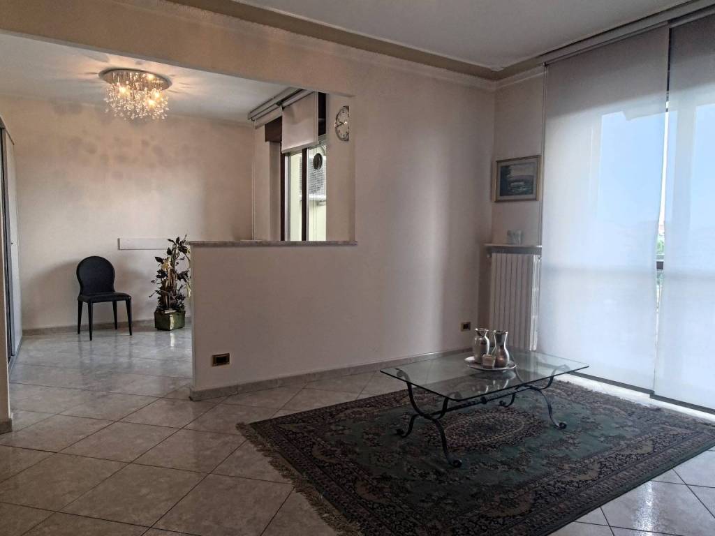 appartamento in vendita a Nichelino in zona Crociera