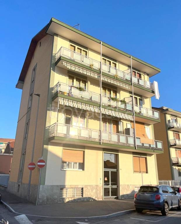 appartamento in vendita a Nichelino in zona Crociera