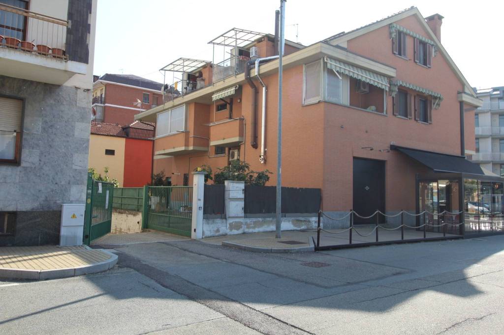 box auto in vendita a Nichelino in zona Crociera