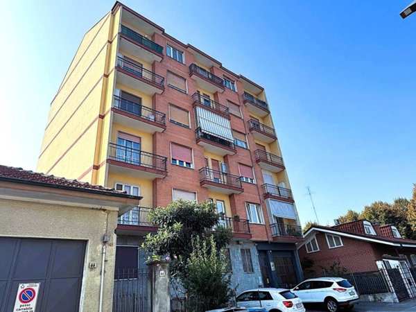 appartamento in vendita a Nichelino in zona Crociera