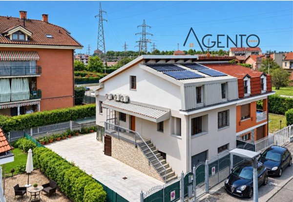 casa indipendente in vendita a Nichelino
