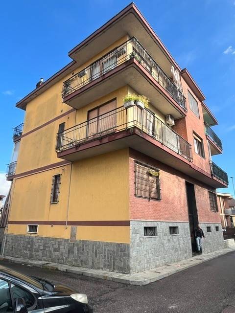 appartamento in vendita a Nichelino in zona Crociera