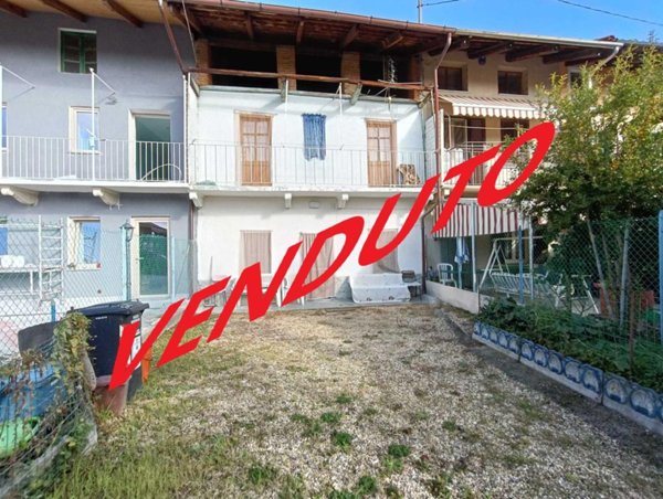casa indipendente in vendita a Nole