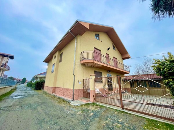 casa indipendente in vendita a Nole