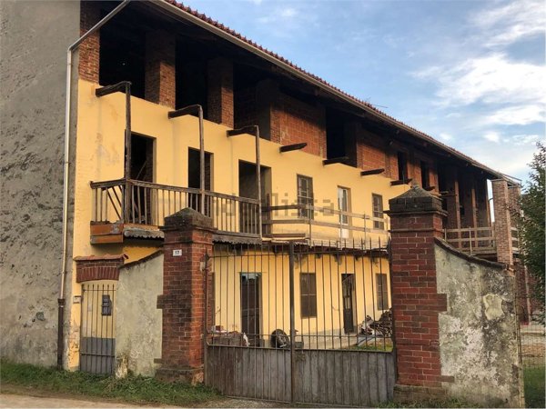 casa indipendente in vendita a Nole