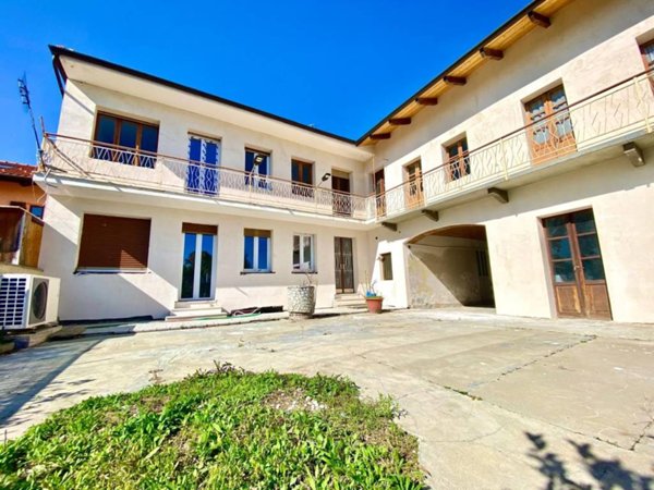 casa indipendente in vendita a Nole