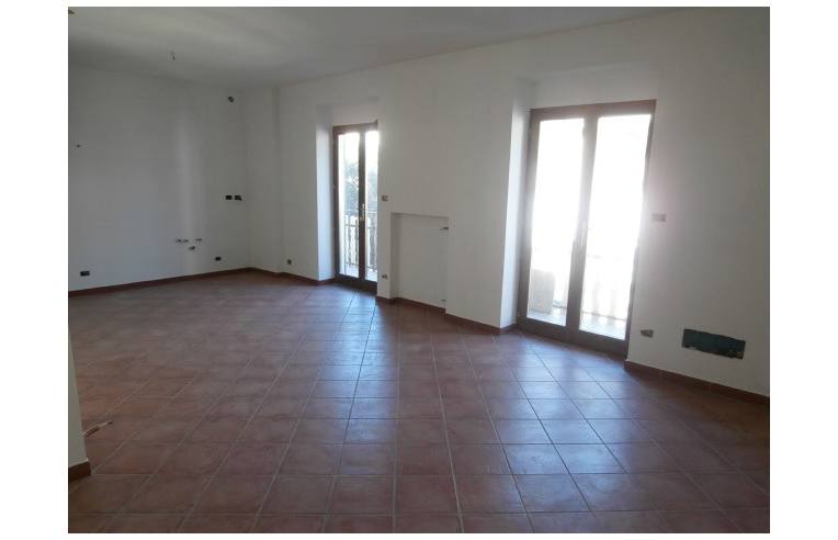 casa indipendente in vendita a Nole