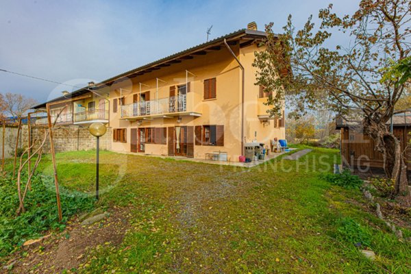 casa indipendente in vendita a Nole