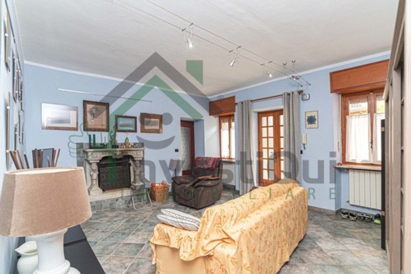 casa indipendente in vendita a Nole