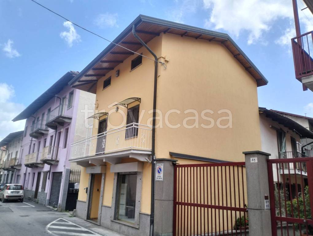 casa indipendente in vendita a Nole