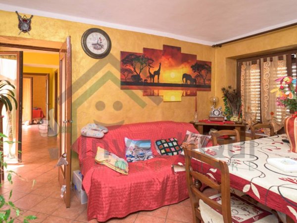 casa indipendente in vendita a Nole