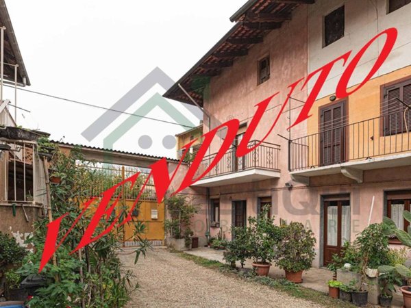 casa indipendente in vendita a Nole