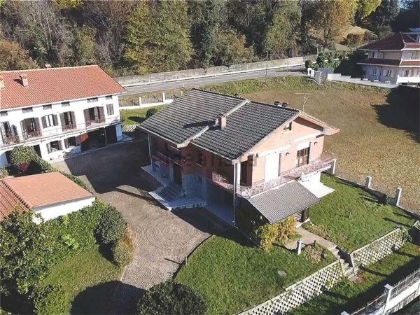 casa indipendente in vendita a Nole