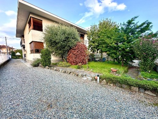 casa indipendente in vendita a Nole