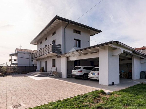 casa indipendente in vendita a Nole